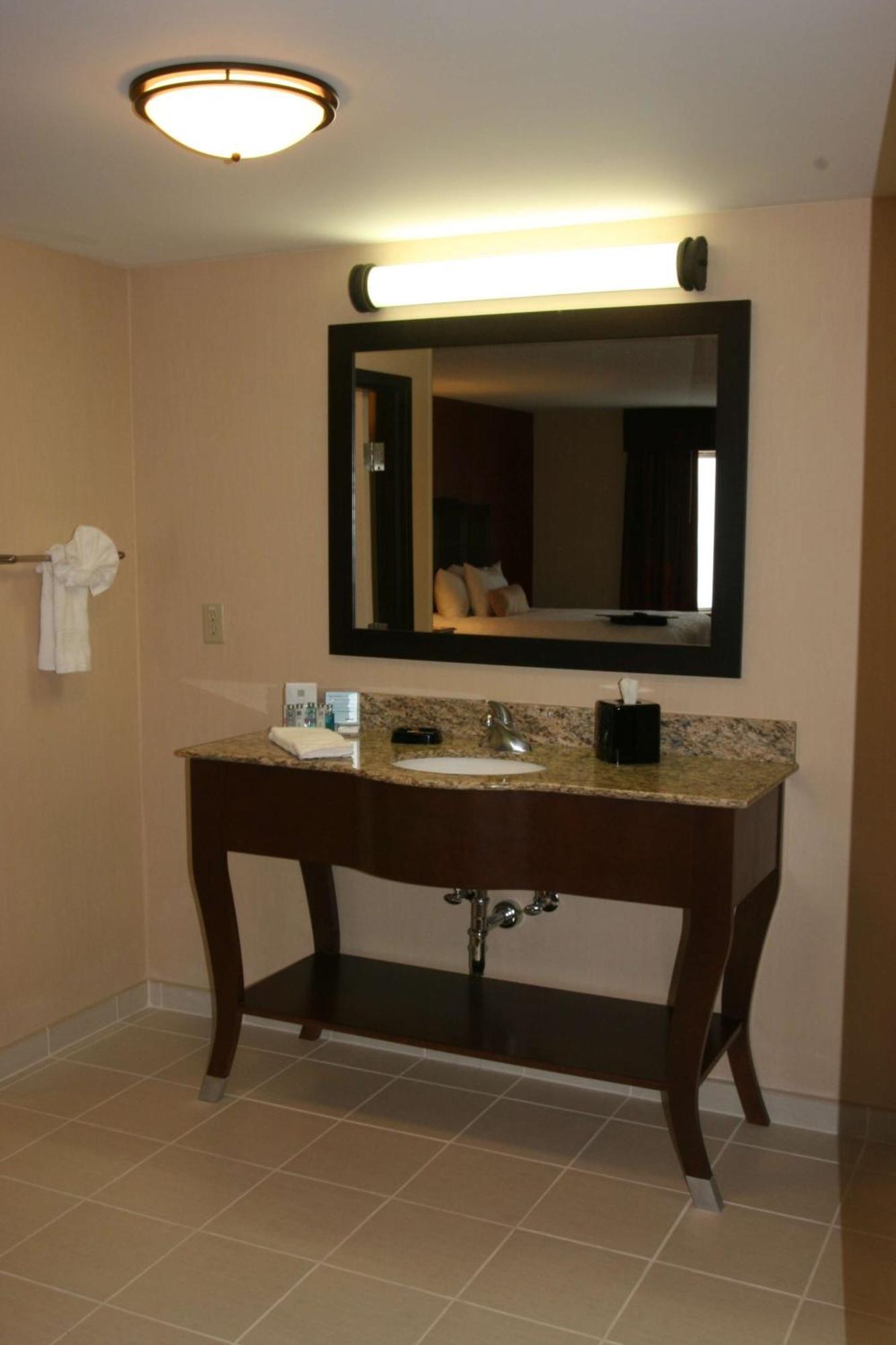 Hampton Inn&suites 3* Peru